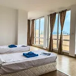 Sapphire Апартхотел 2*