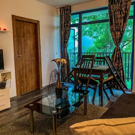 Sapphire Apartahotel 2*