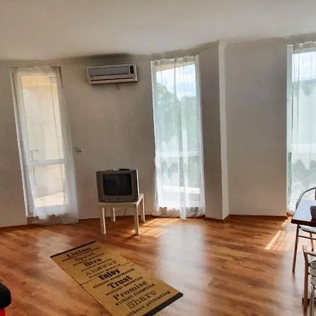 Apartahotel Sapphire 2*